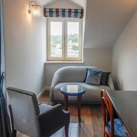 Oda ve Kahvaltı Devecchi 4*