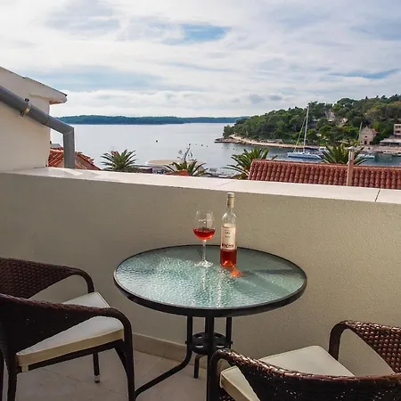 Oda ve Kahvaltı Devecchi 4*